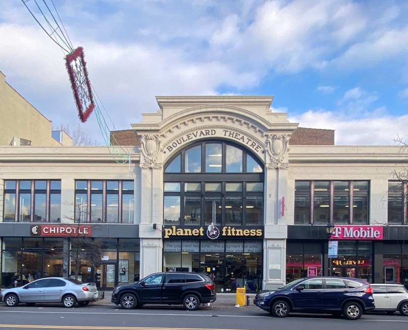 New Sites on Your Commute #1-Loew’s Boulevard Theatre-Simpson&nbsp;St(2,5)
